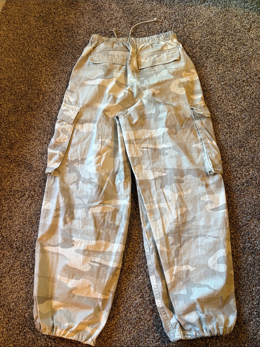 TNA Alternator Cargo Pant Aritzia - Picture 3 of 4